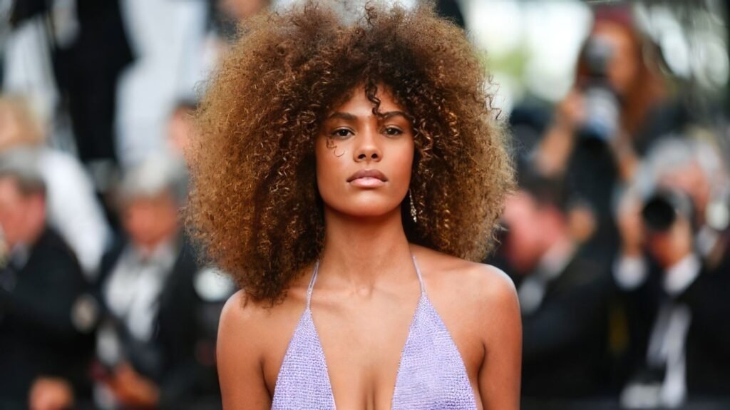 тина кунаки