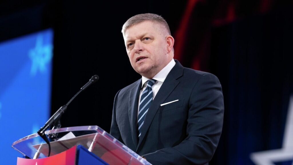 роберт фицо